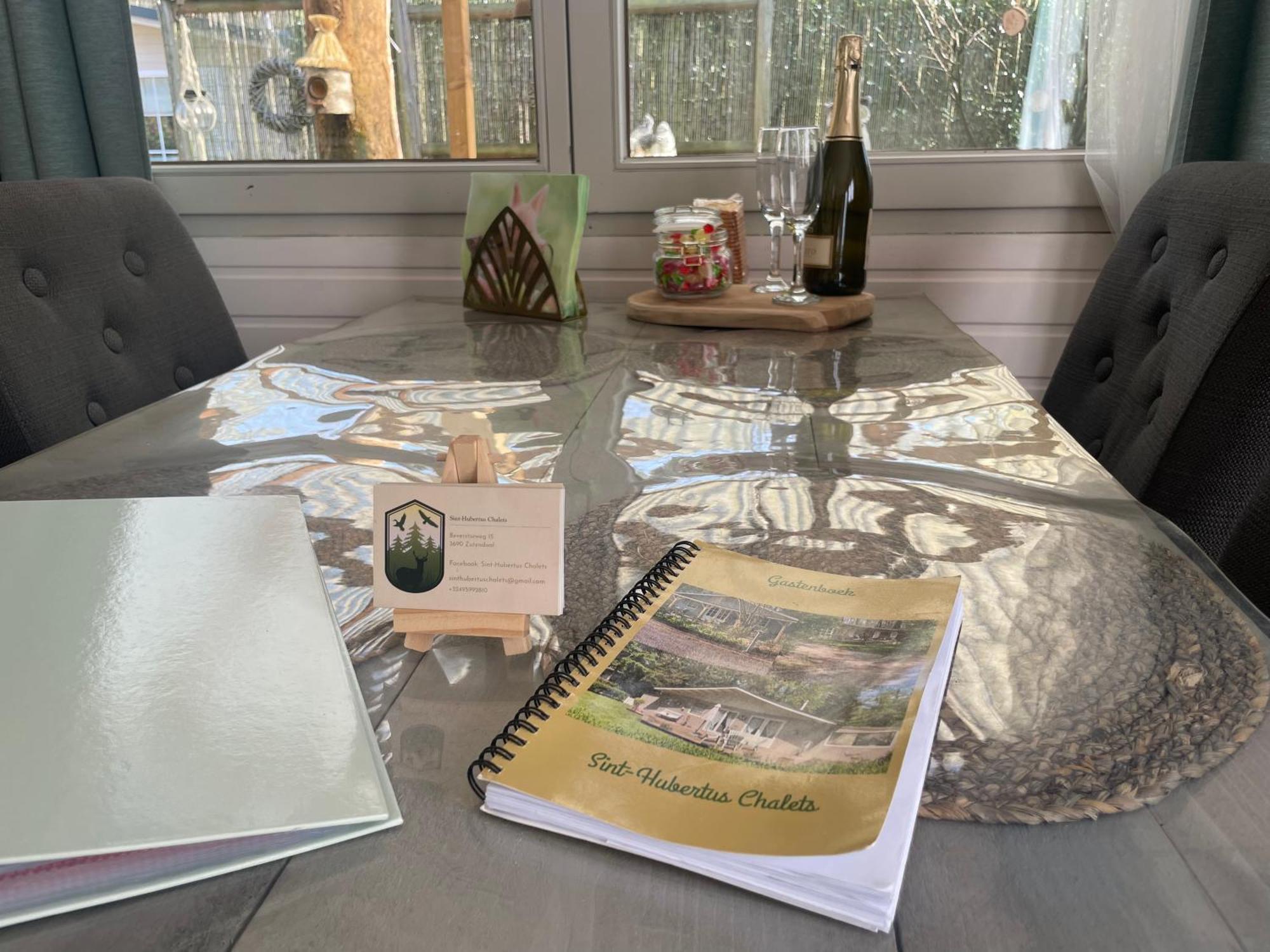 Chalet Sint-Hubertus ズテンダール エクステリア 写真